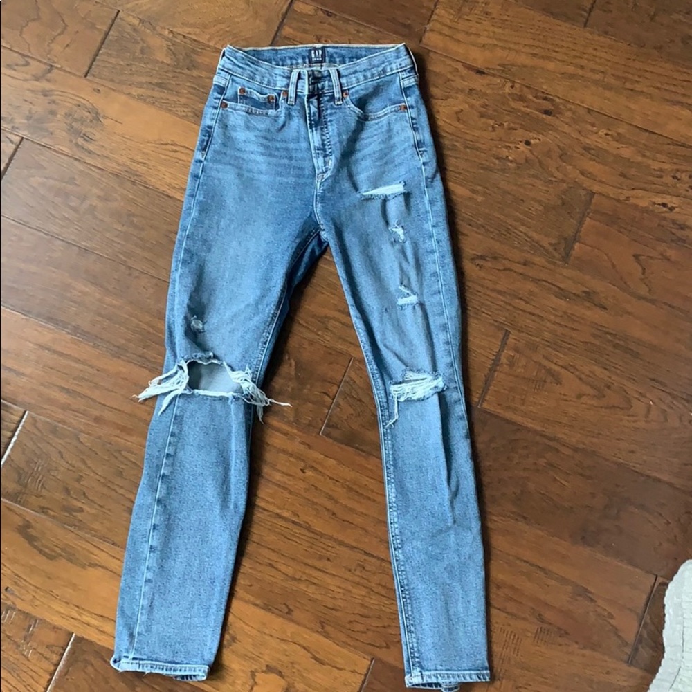 GAP High rise cigarette medium wash distressed